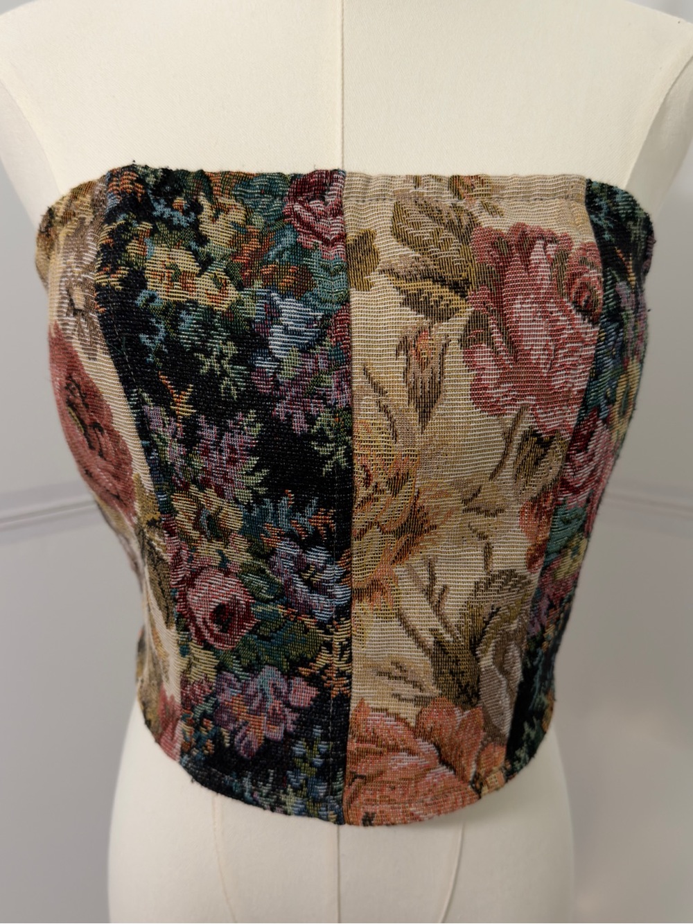 SHEIN SPLIT-TONE FLORAL TAPESTRY CORSET TOP